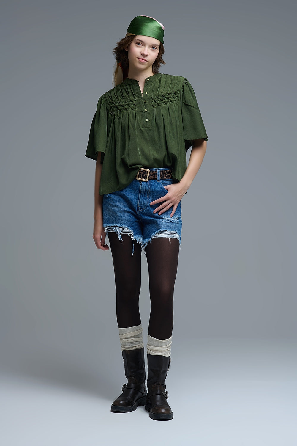 Blusa verde descontraída de estilo boho com pormenores bordados