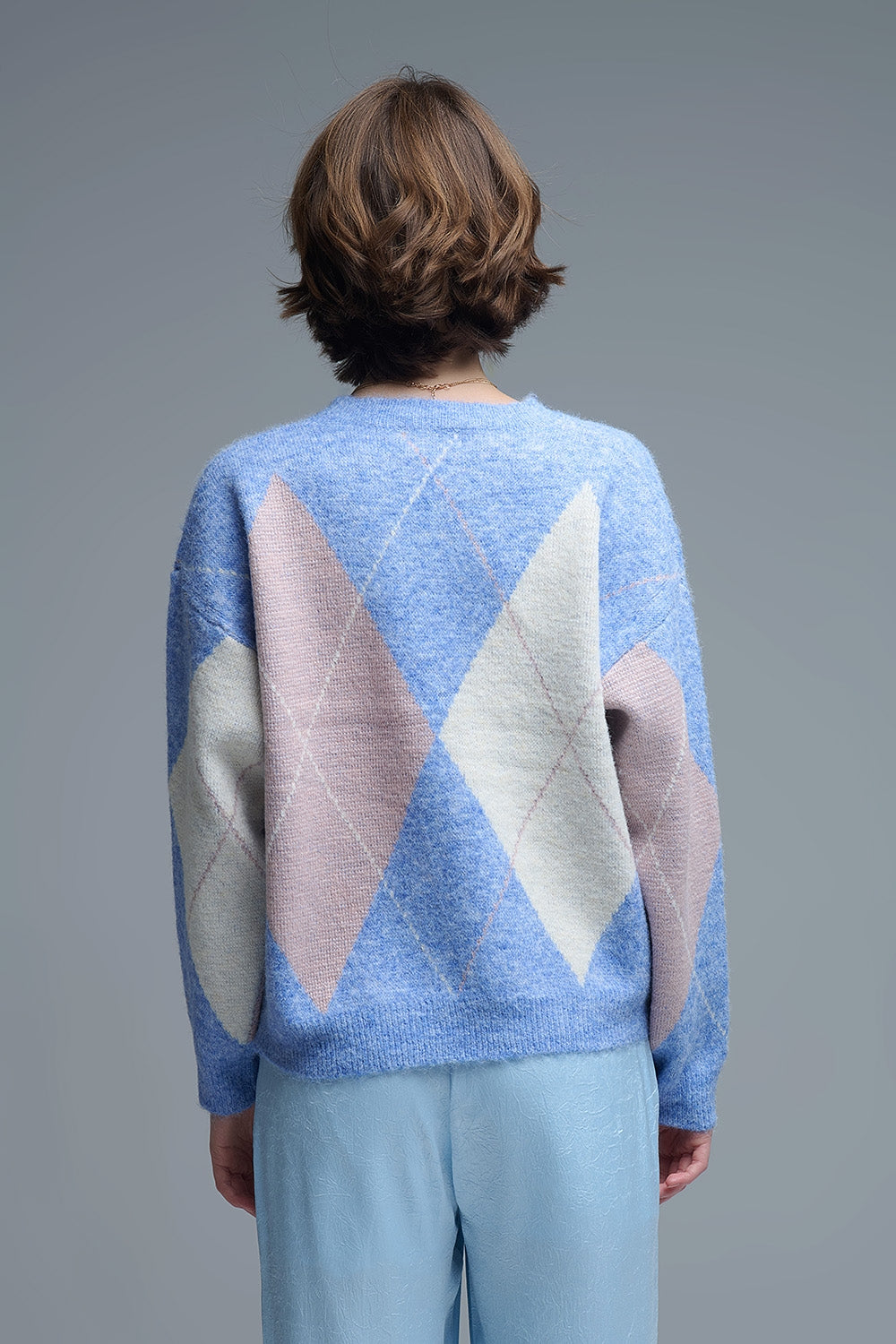 camisola larga em azul celeste com motivos de diamantes