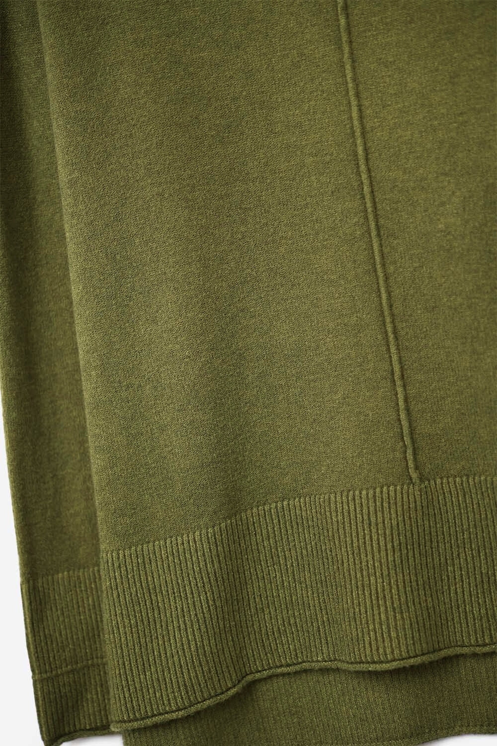 Camisola de gola redonda de grandes dimensões em verde militar