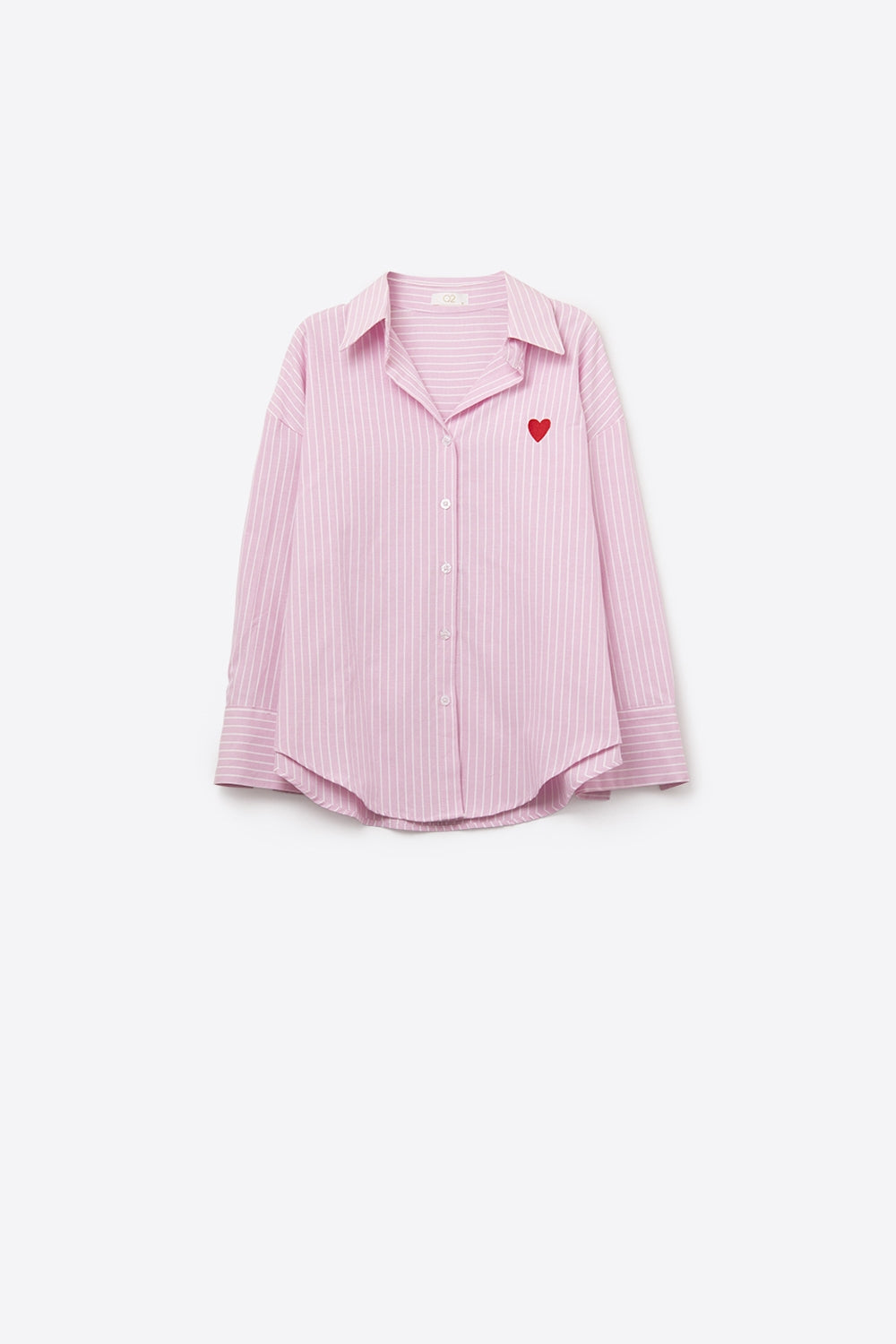 Camisa às riscas cor-de-rosa com bordado de corações vermelhos