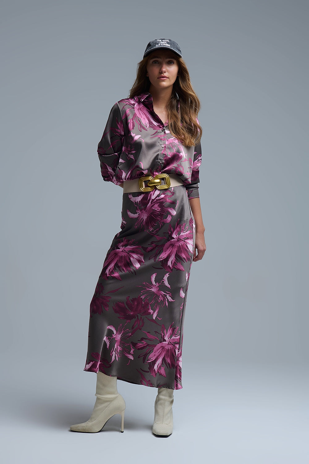 Saia Midi Floral Elegante em cetim cinzento
