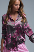 Camisa de cetim cinzenta com estampado floral e botões