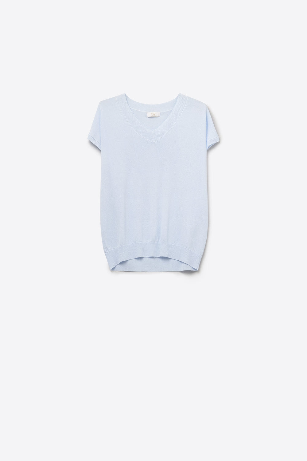 camisola azul de malha leve com gola em V e mangas curtas