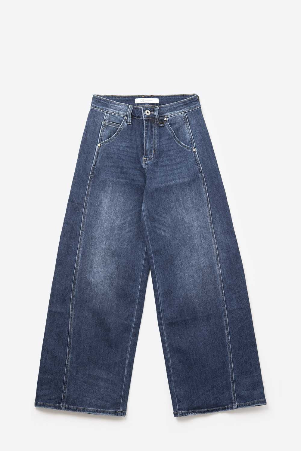 Calças de ganga extra largas em Mid Wash com bolsos laterais