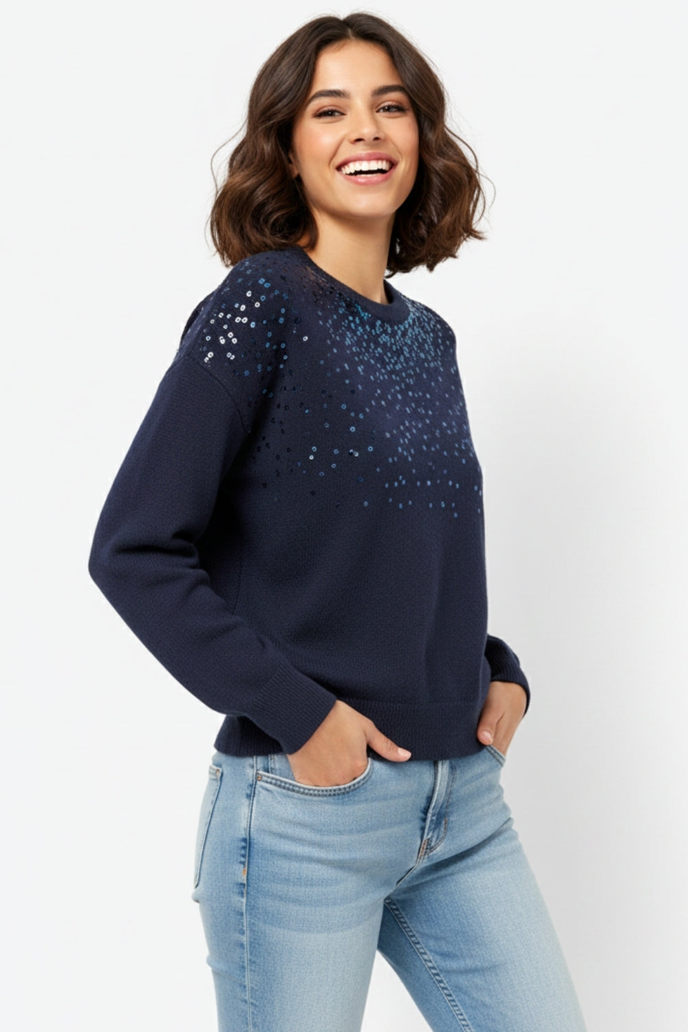 Camisola de malha macia azul-marinho decorada com lantejoulas na frente