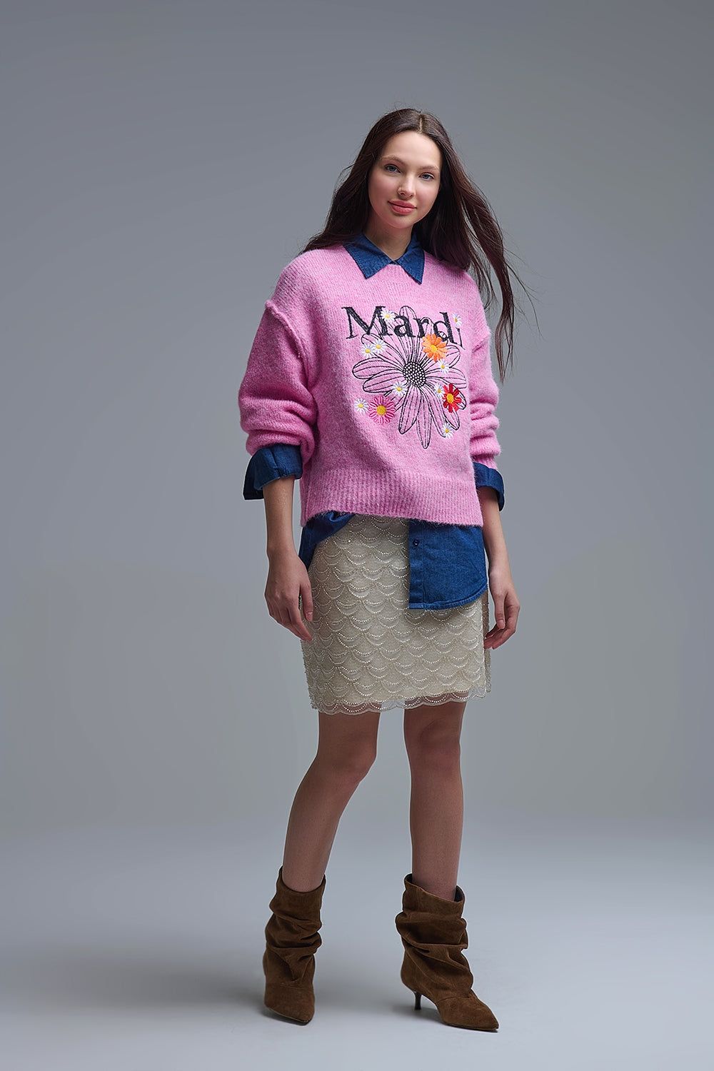 Camisola Mardi bordada a rosa com flores