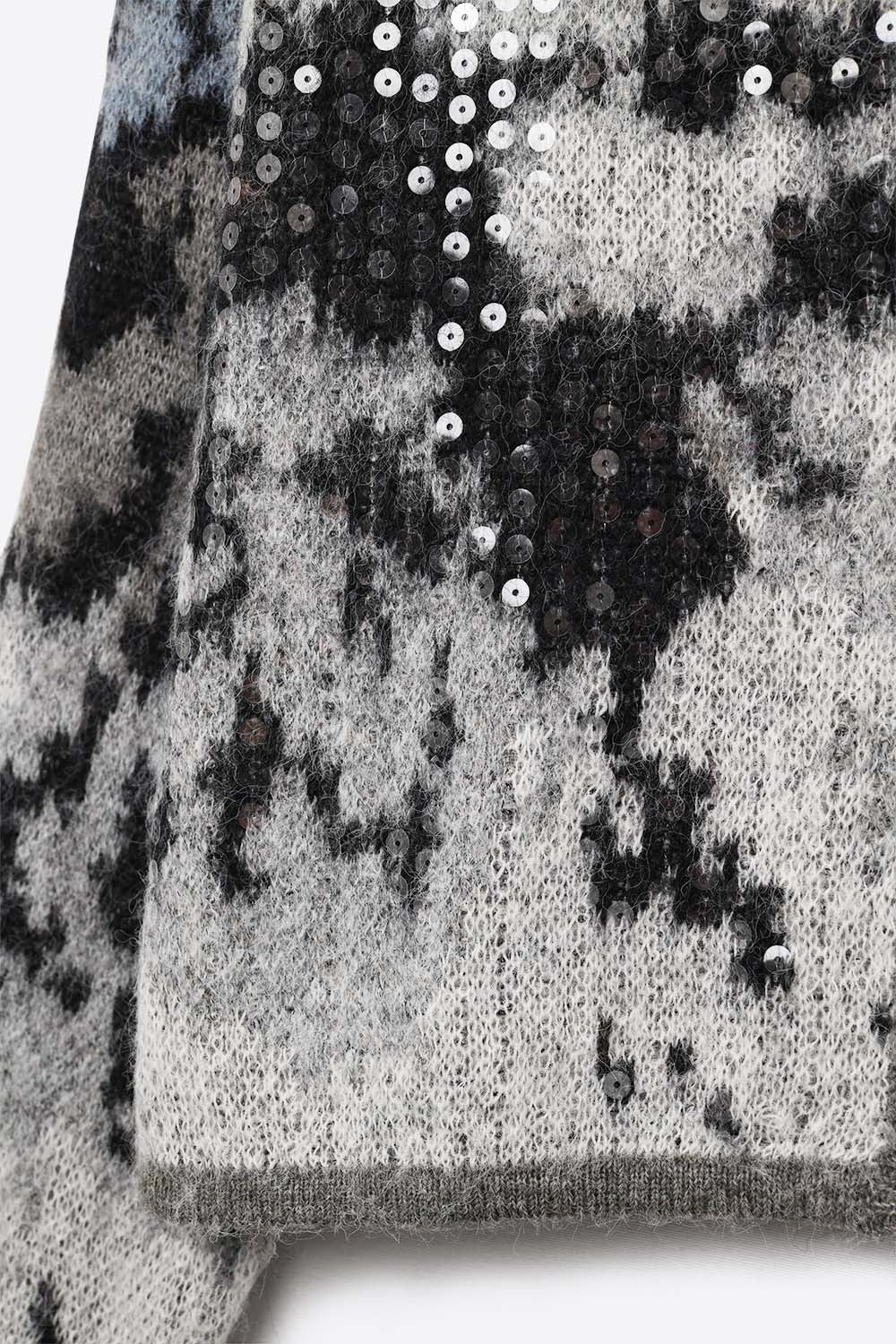 Casaco de malha cinzento elegante com estampado abstrato de lantejoulas