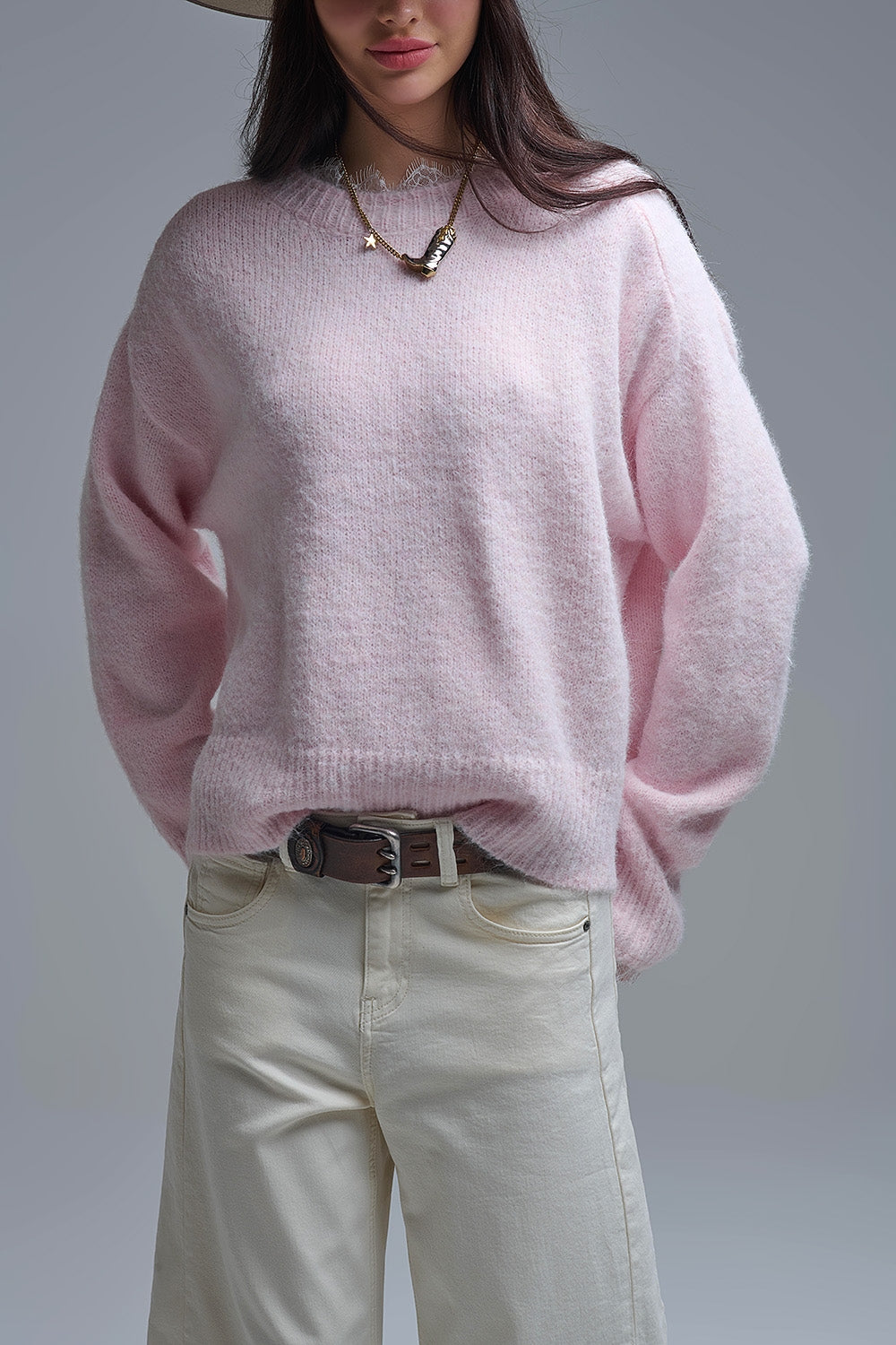 Camisola comprida oversized cor-de-rosa com pormenores de renda nos punhos e no pescoço