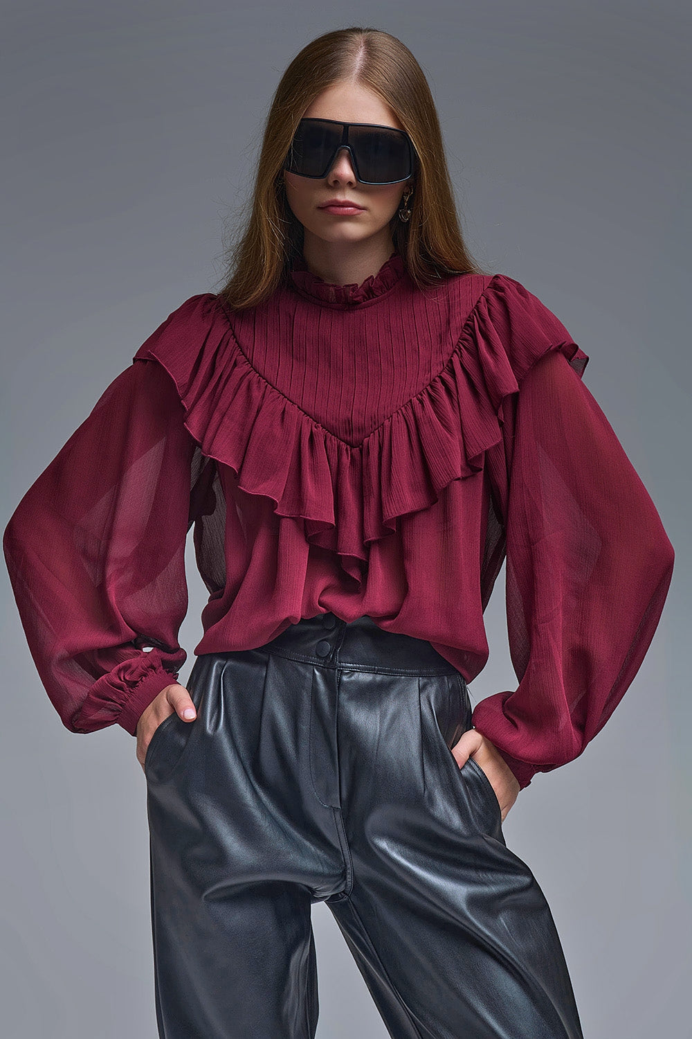 Blusa romântica de manga comprida com folhos cor de vinho