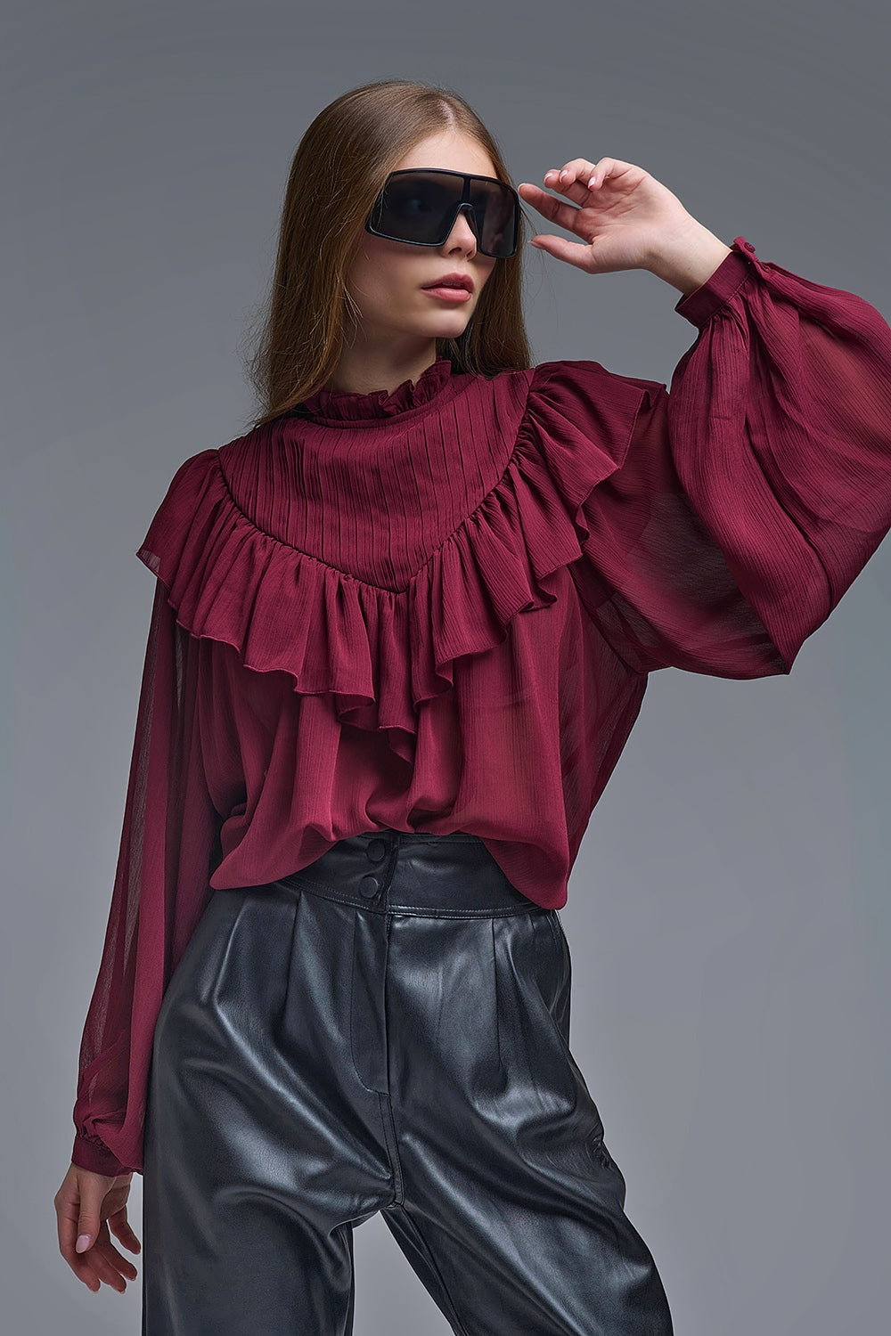 Blusa romântica de manga comprida com folhos cor de vinho