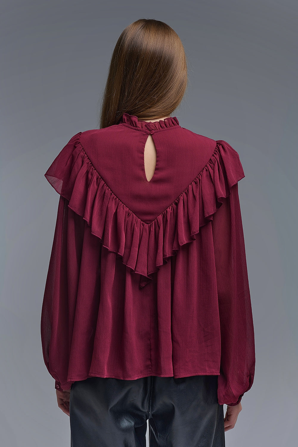 Blusa romântica de manga comprida com folhos cor de vinho