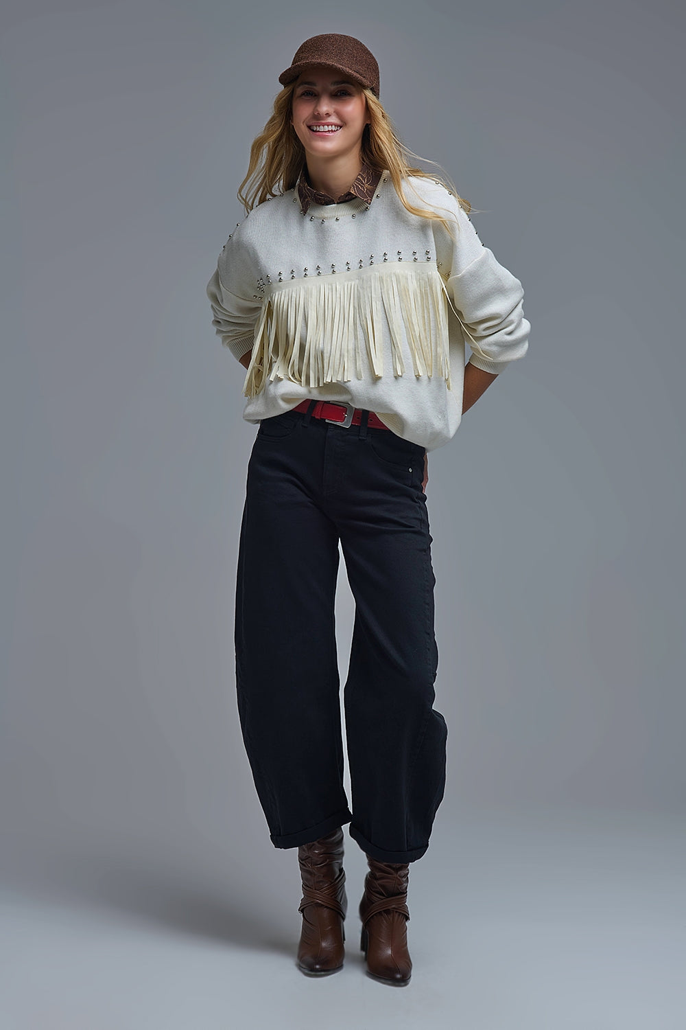 Camisola de malha branca elegante com franjas