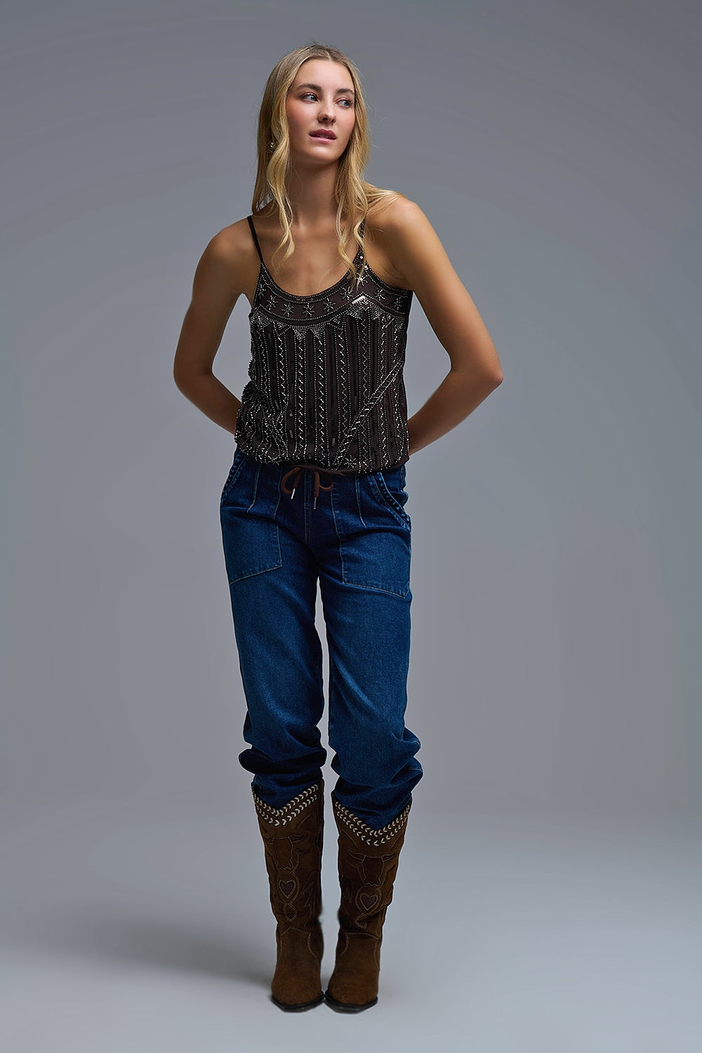 Cami Top vintage com lantejoulas bordadas em castanho