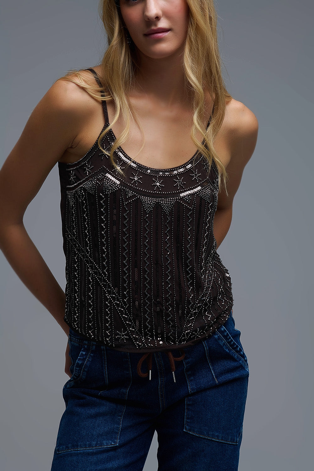 Cami Top vintage com lantejoulas bordadas em castanho