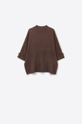 Camisola de malha castanha com pormenores de botões