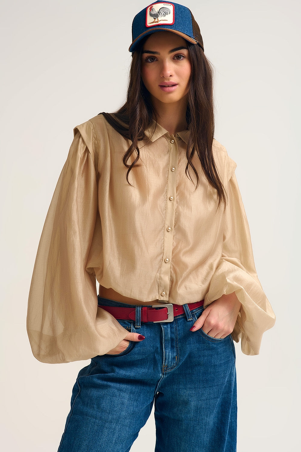 Blusa de seda tencel com mangas em balão e botões de nacar