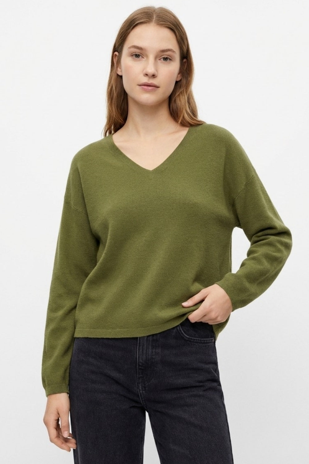 Camisola caqui de malha fina com decote em V e textura linear subtil