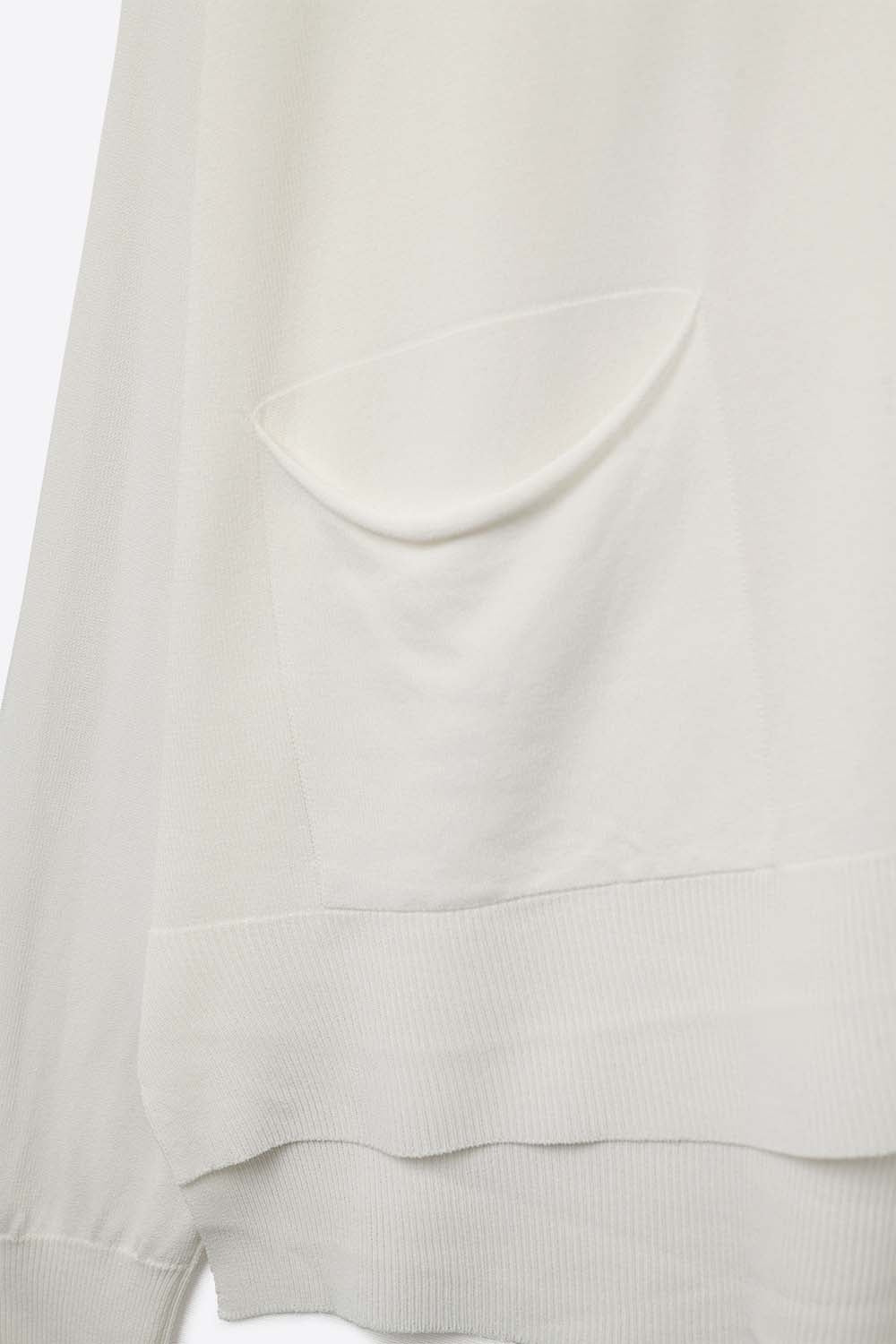 Casaco de malha fina com bolsos à frente em branco