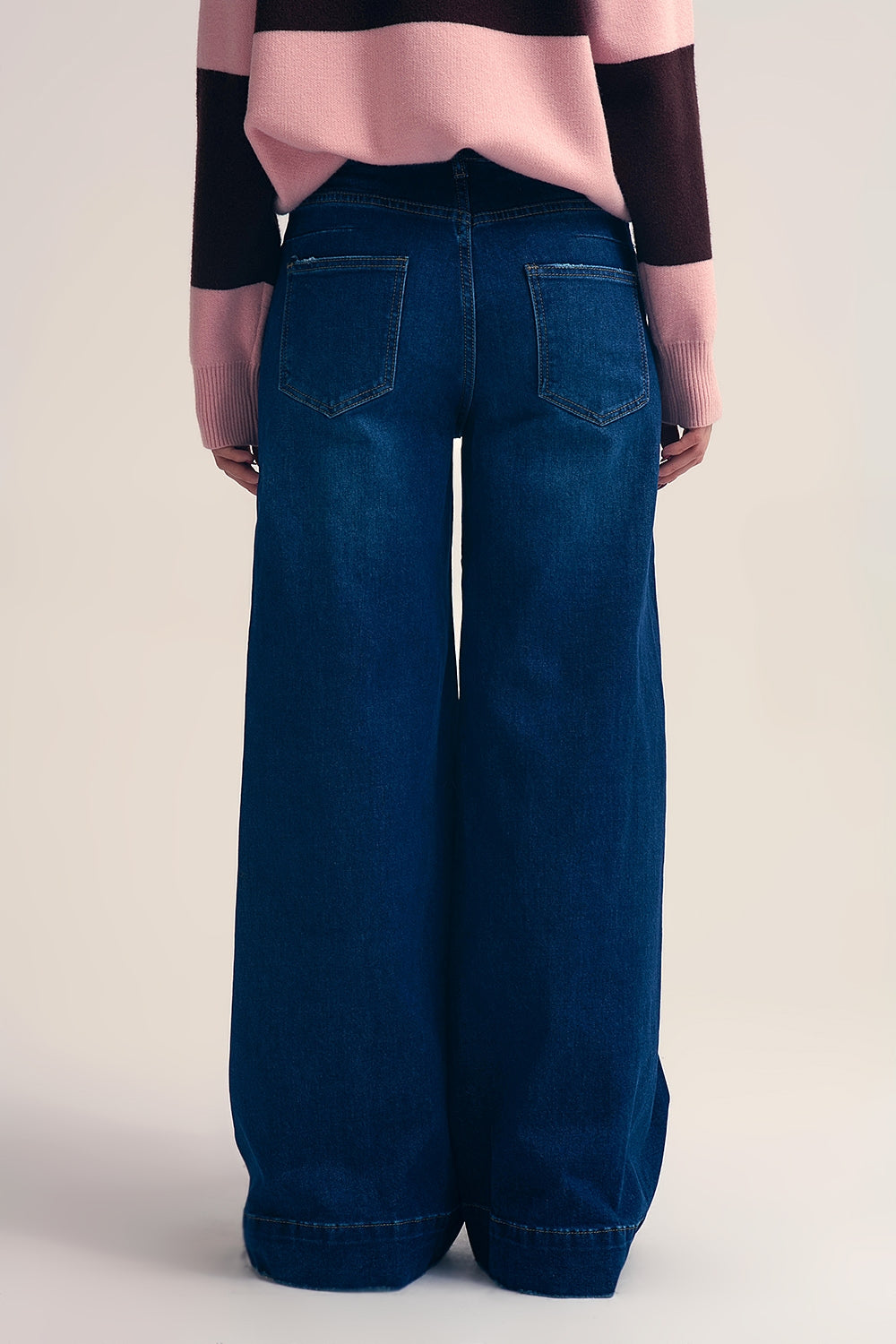 Jeans Azul Lavagem Escura com perna extra larga