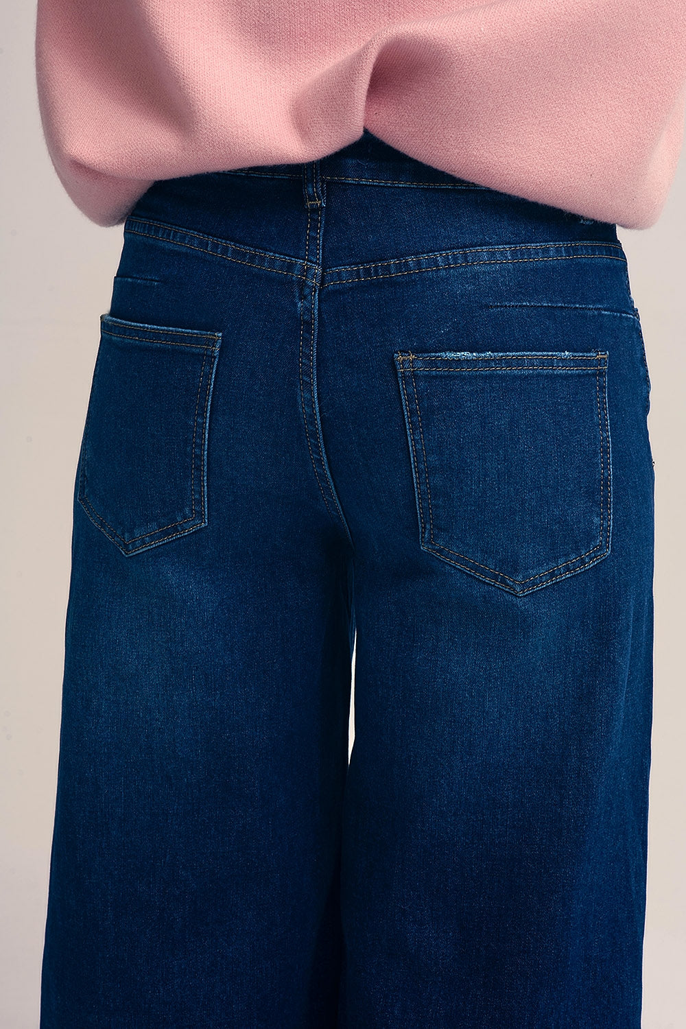 Jeans Azul Lavagem Escura com perna extra larga