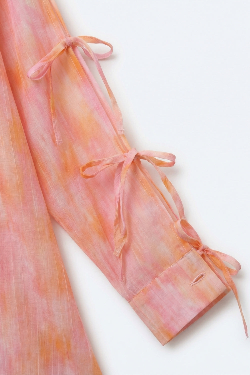Camisa Oversized Rosa com Mangas de Amarrar e Botões
