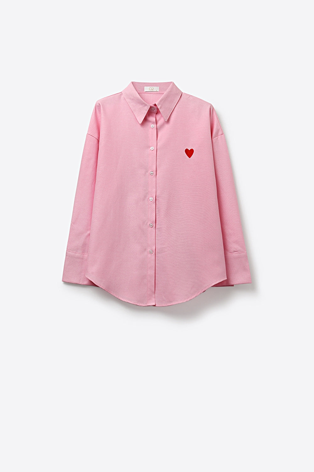 Camisa com botões cor-de-rosa com pormenor de coração bordado