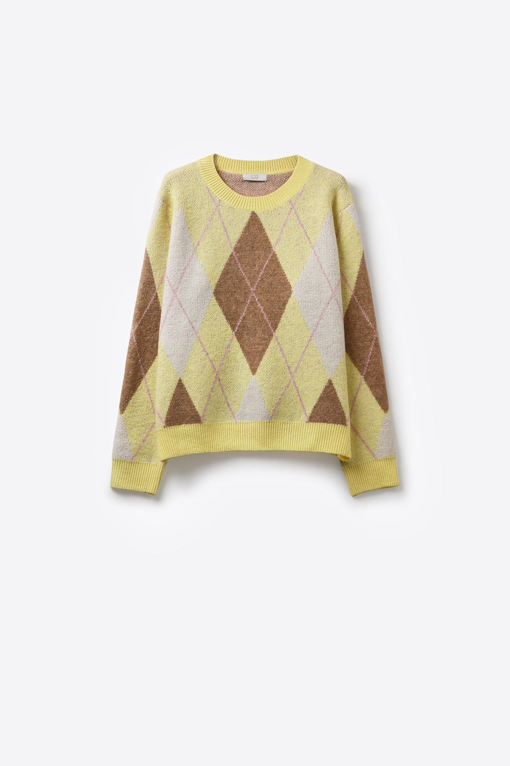 Camisola amarela e camel com estampado de losangos em tricô macio e fofo.