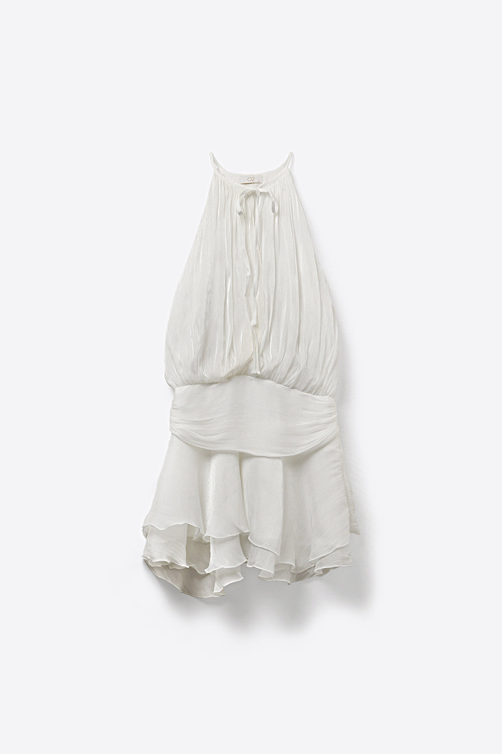 Vestido Branco com Decote Halter Plissado e Babados em Tecido Chiffon Brilhante