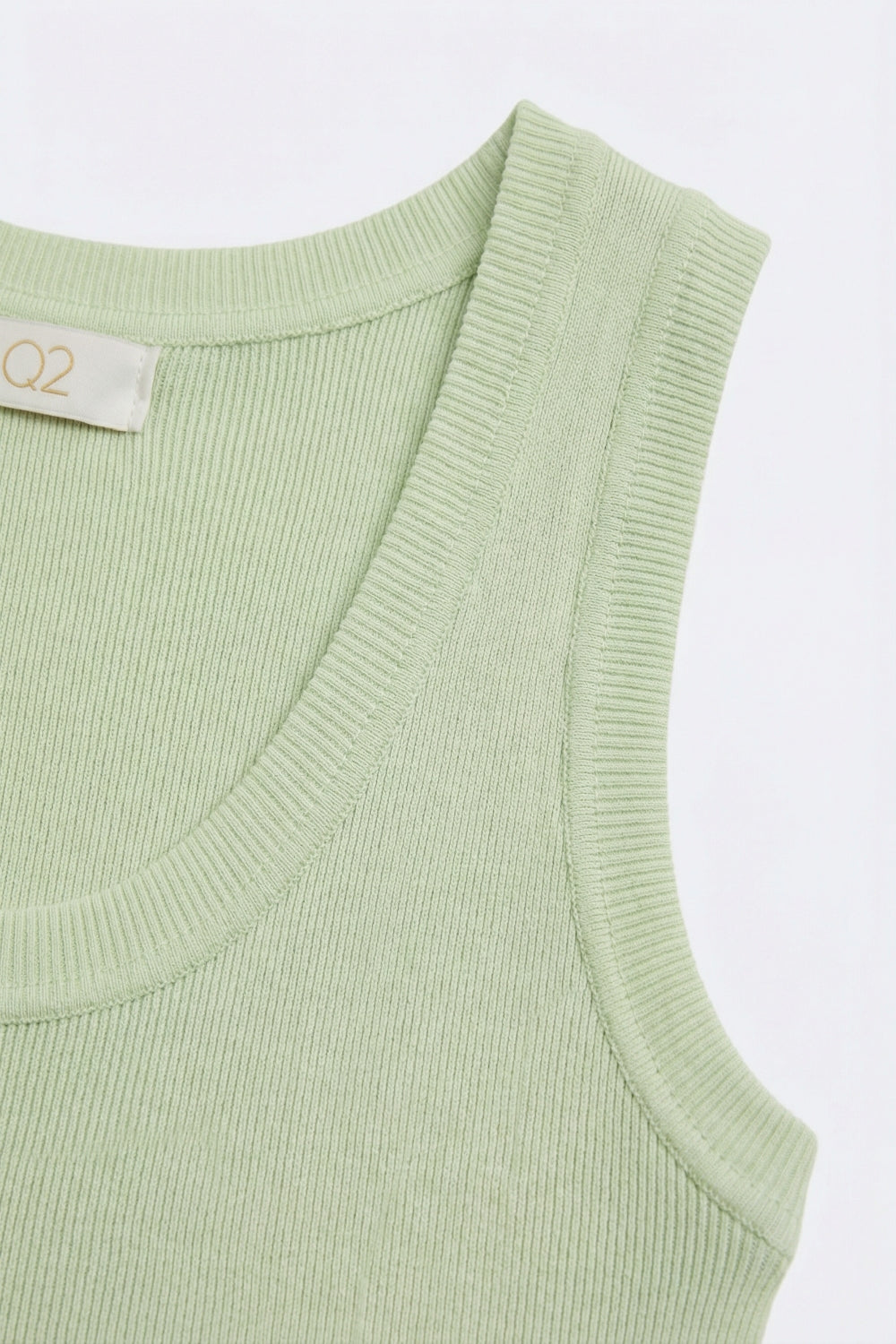 Camisola em malha canelada verde-clara para sobrepor