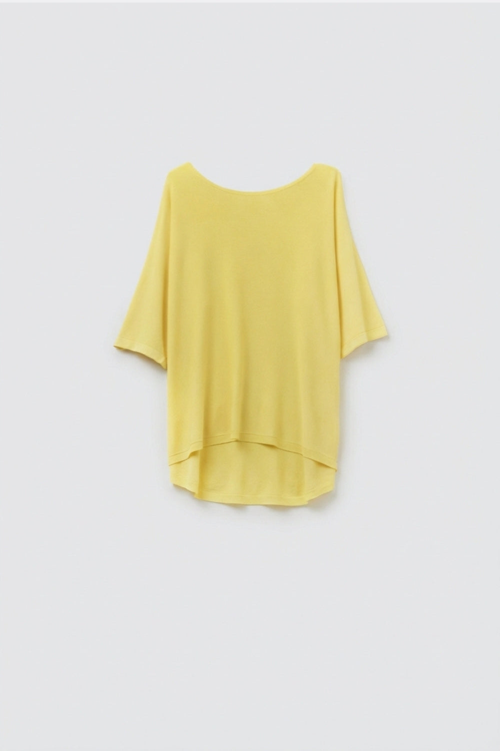Camisola amarelo oversized com mangas até ao cotovelo