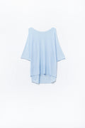Camisola azul claro de tamanho grande com mangas até ao cotovelo