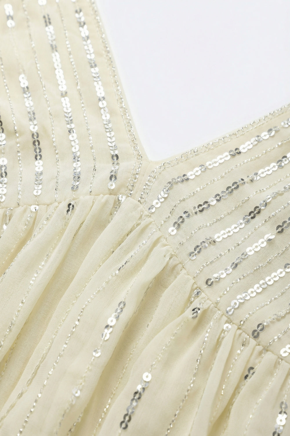 Camisola Decotada V Off-White com Apliques de Lantejoulas