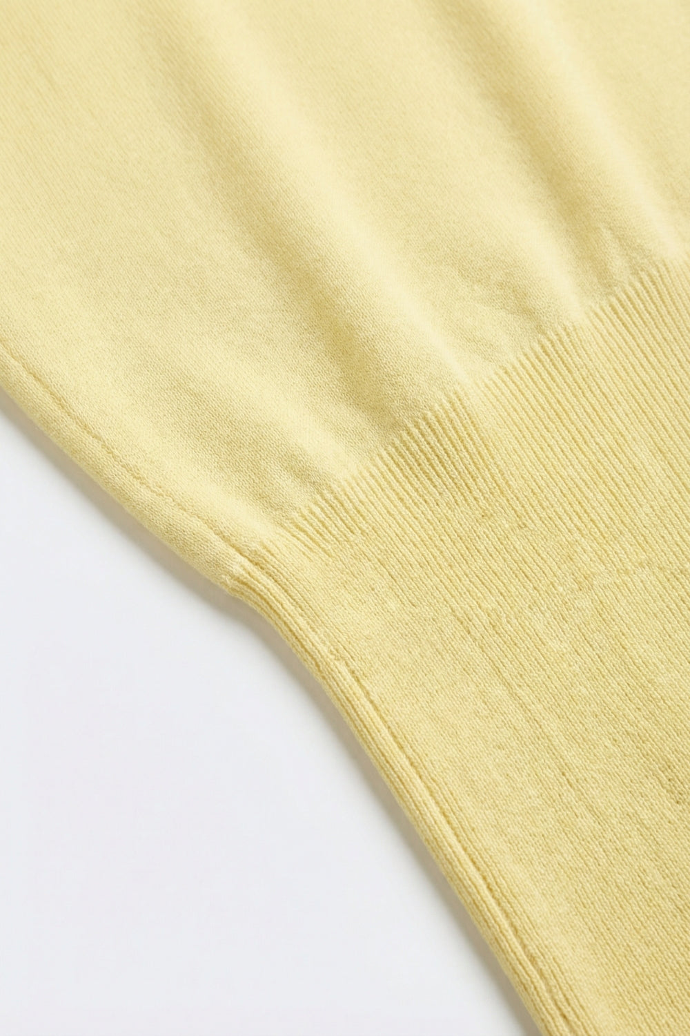 Suéter de Malha Leve com Cós Largo Canelado em amarelo