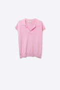 Polo leve de malha rosa com mangas curtas