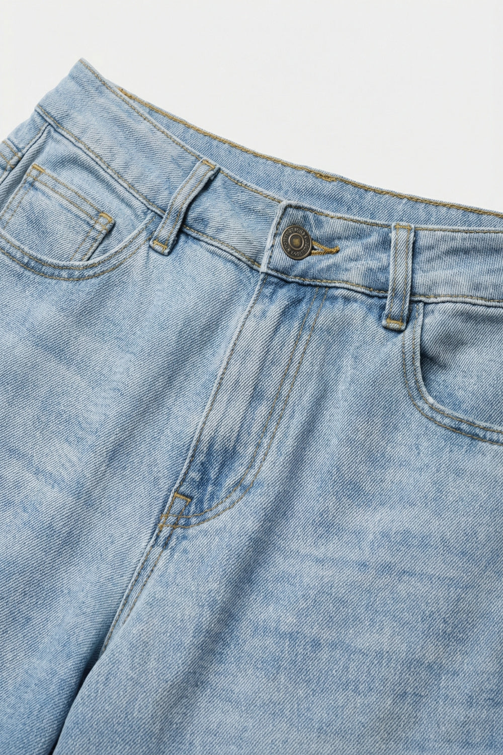 Denim de Cintura Alta e Perna Larga em Lavagem Azul Claro