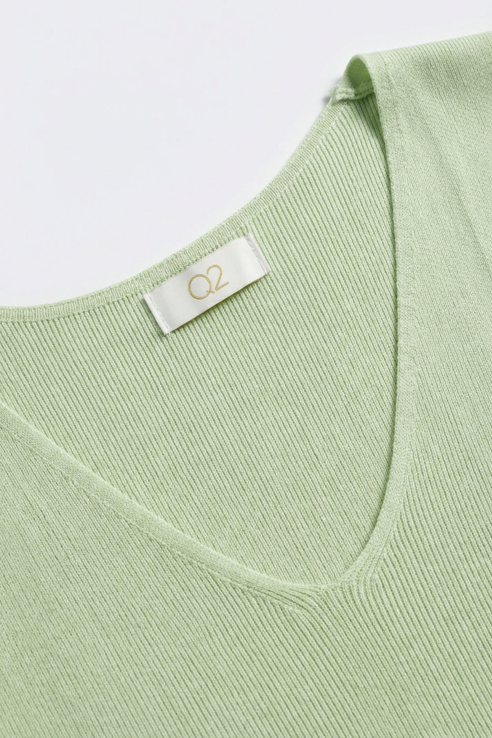 Tank Top em malha canelada com decote em V em verde menta