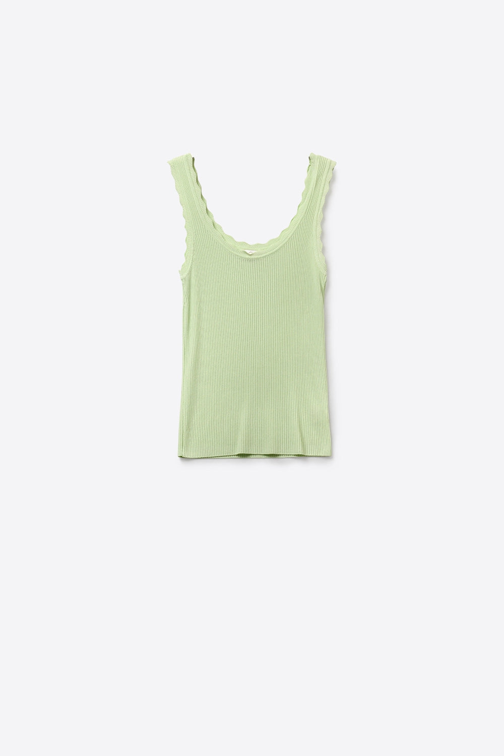 Camisola em malha canelada verde-clara com rebordos recortados