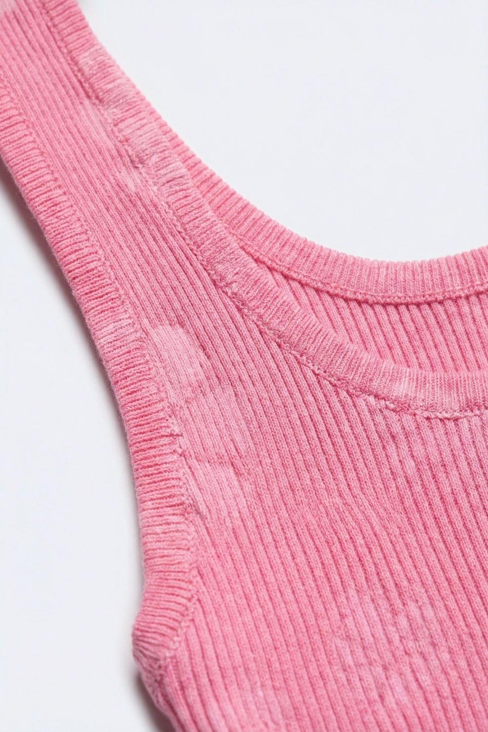 Camisola sem mangas em malha canelada cor-de-rosa para sobrepor