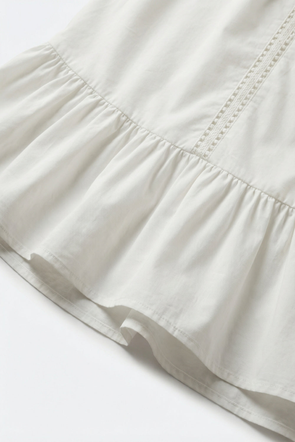 Vestido Camponês de Popeline de Algodão Leve em branco com Barra de Babados