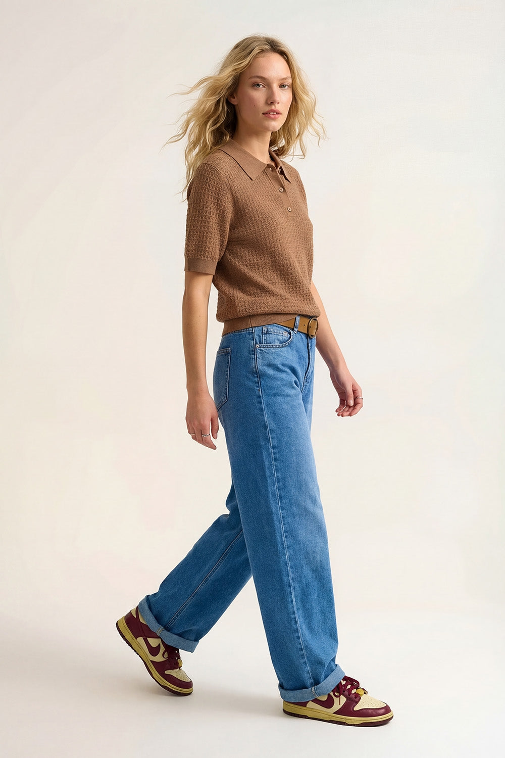 Camisola polo de malha texturada com mangas curtas em camel