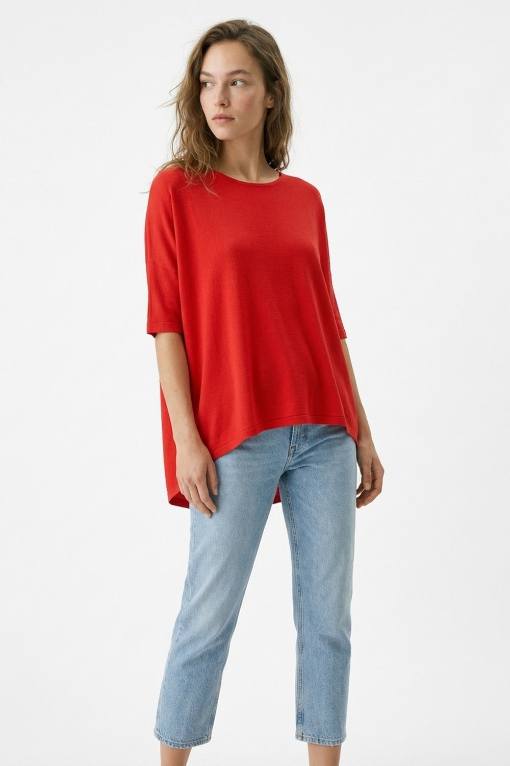 Camisola oversized em vermelho com mangas até ao cotovelo