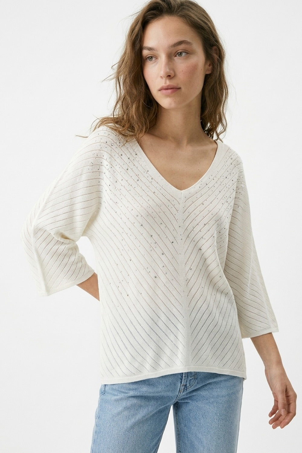 Camisola de malha branca com decote em V embelezada
