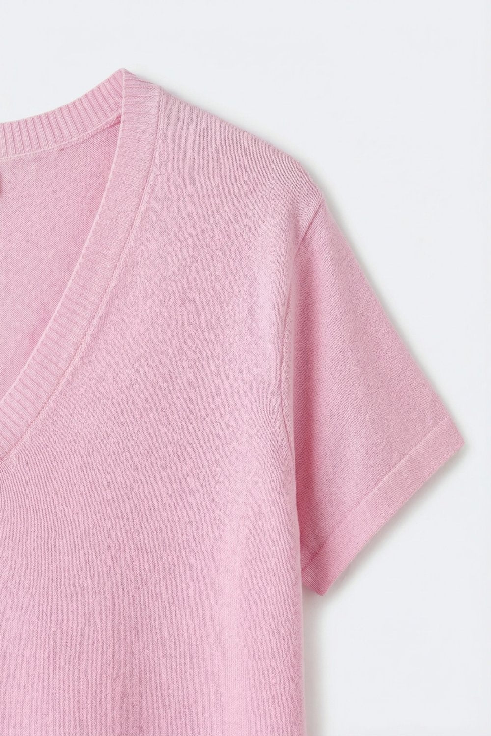Camisola de malha com decote em V cor-de-rosa e ajuste descontraído