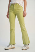 Jeans flare com borda de barra crua em cor lima