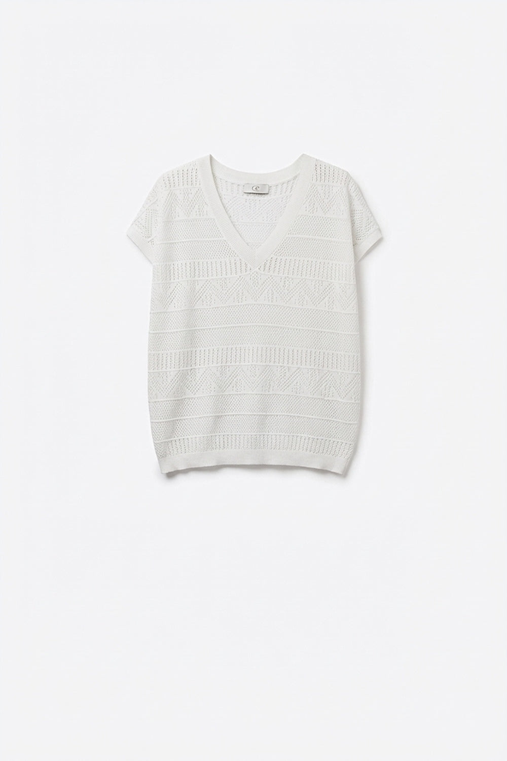 Camisola branca de malha aberta com decote em V e manga curta