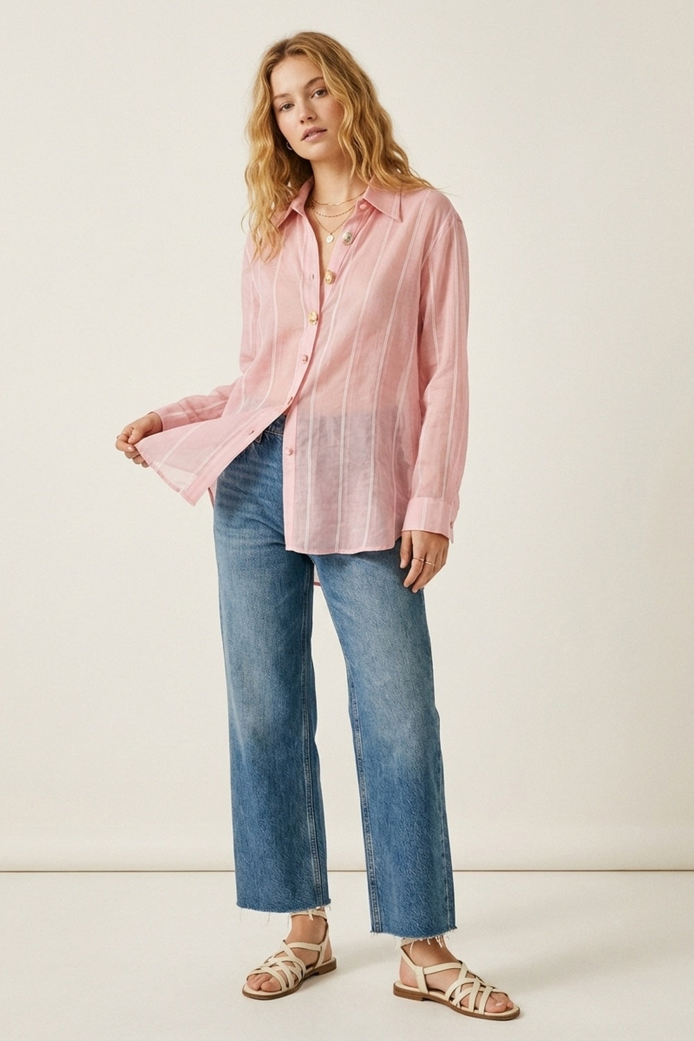 Camisa Transparente Rosa com Botões Vintage