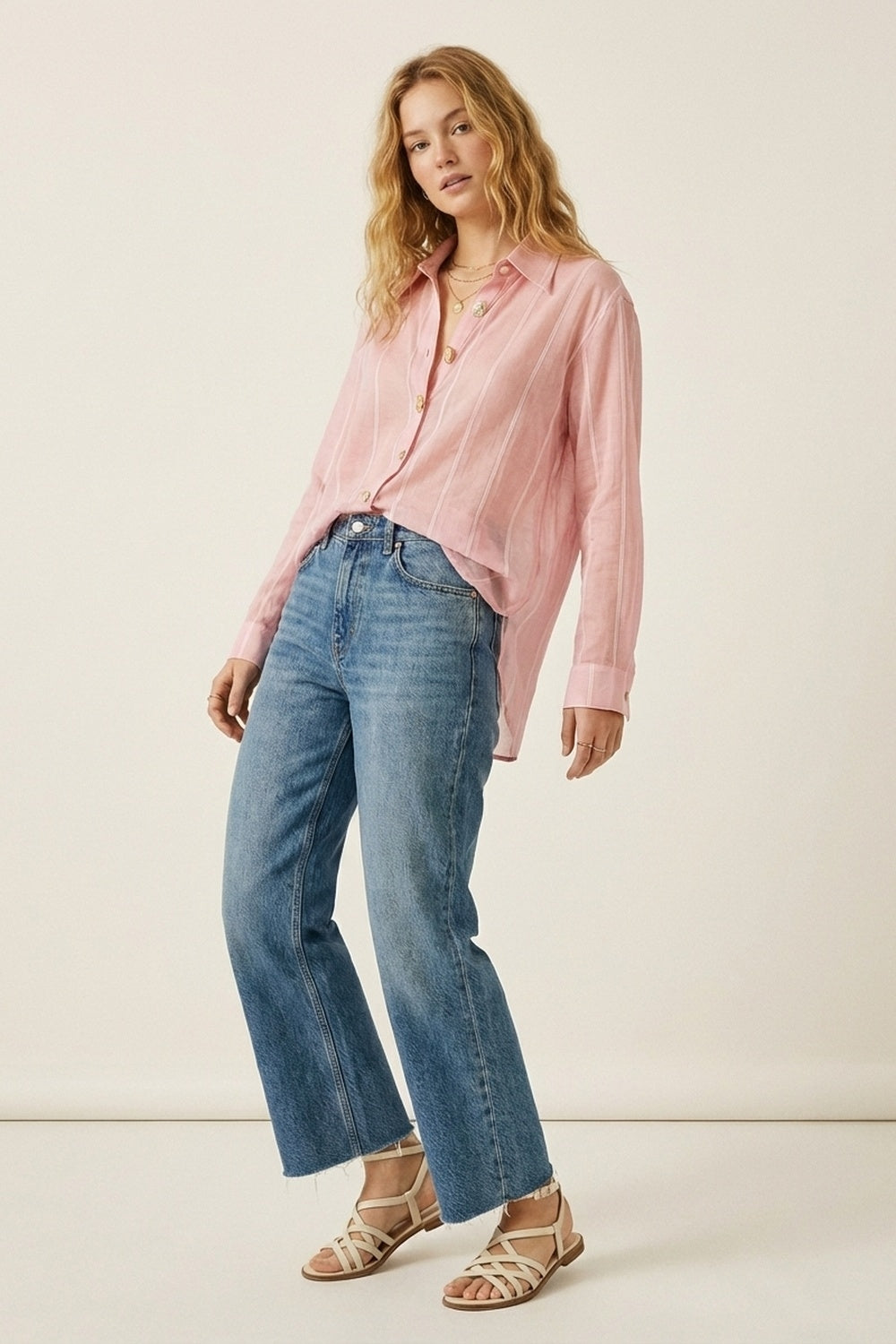 Camisa Transparente Rosa com Botões Vintage