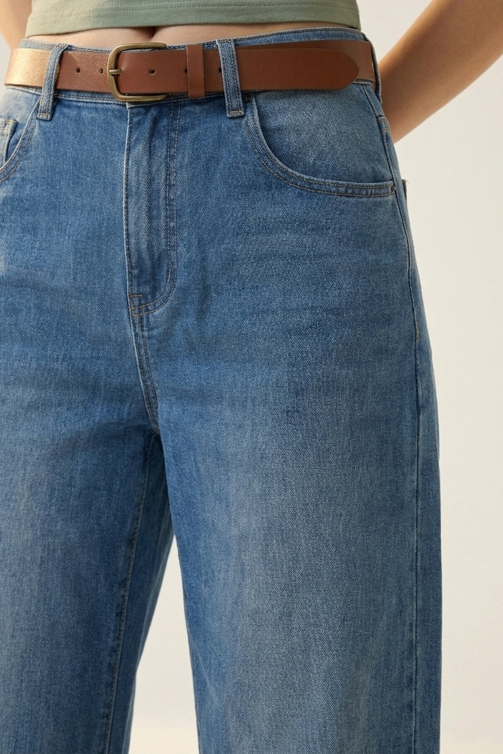 Jeans de Denim com Pernas Retas e Punhos Dobrados em Lavagem Média