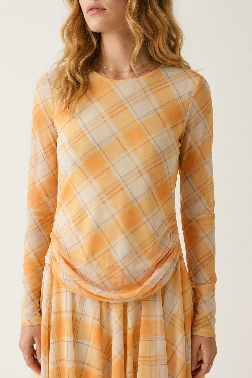 Vestido Assimétrico de Manga Longa em Tecido de Malha Xadrez Laranja