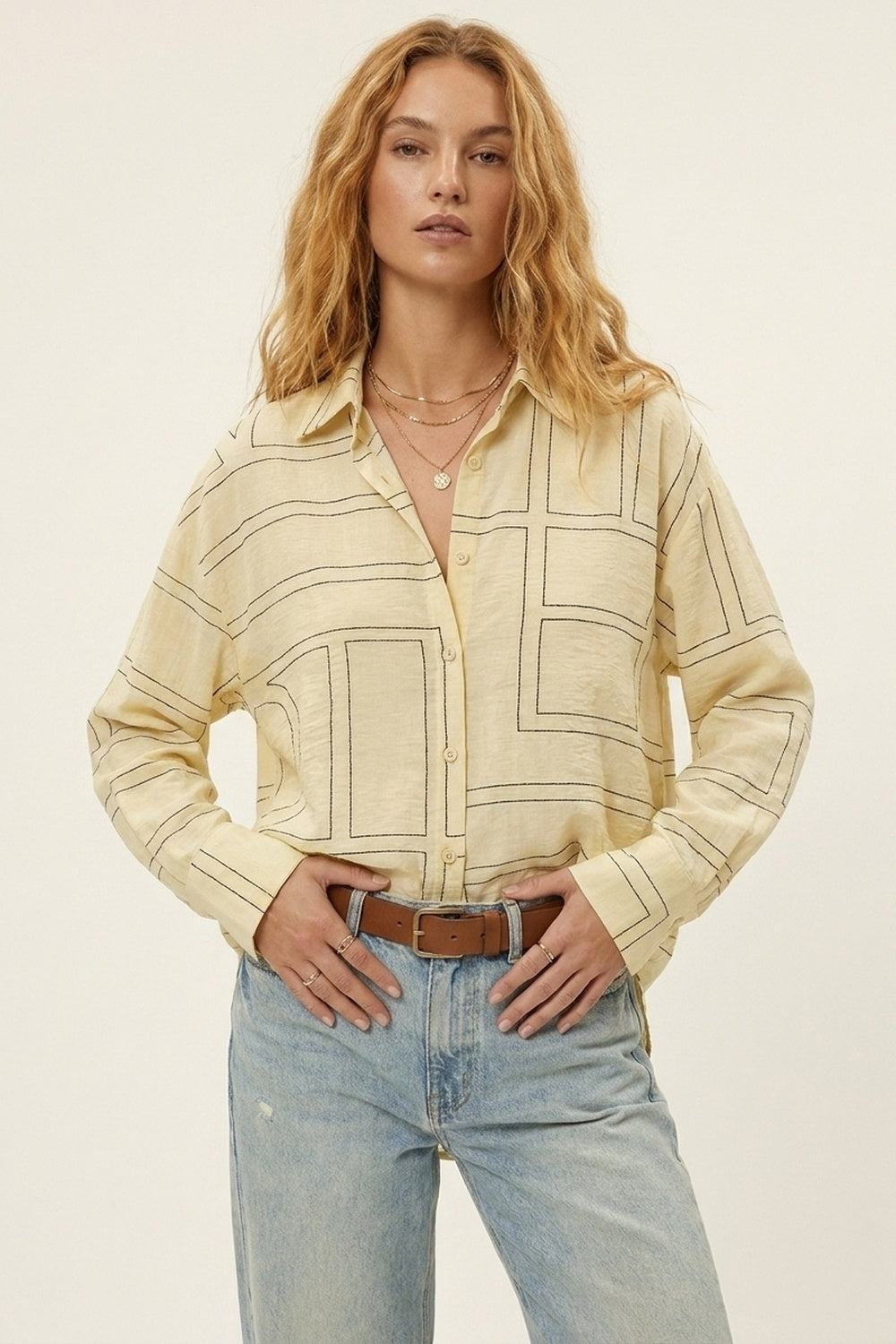 Camisa com botões com padrão geométrico bege